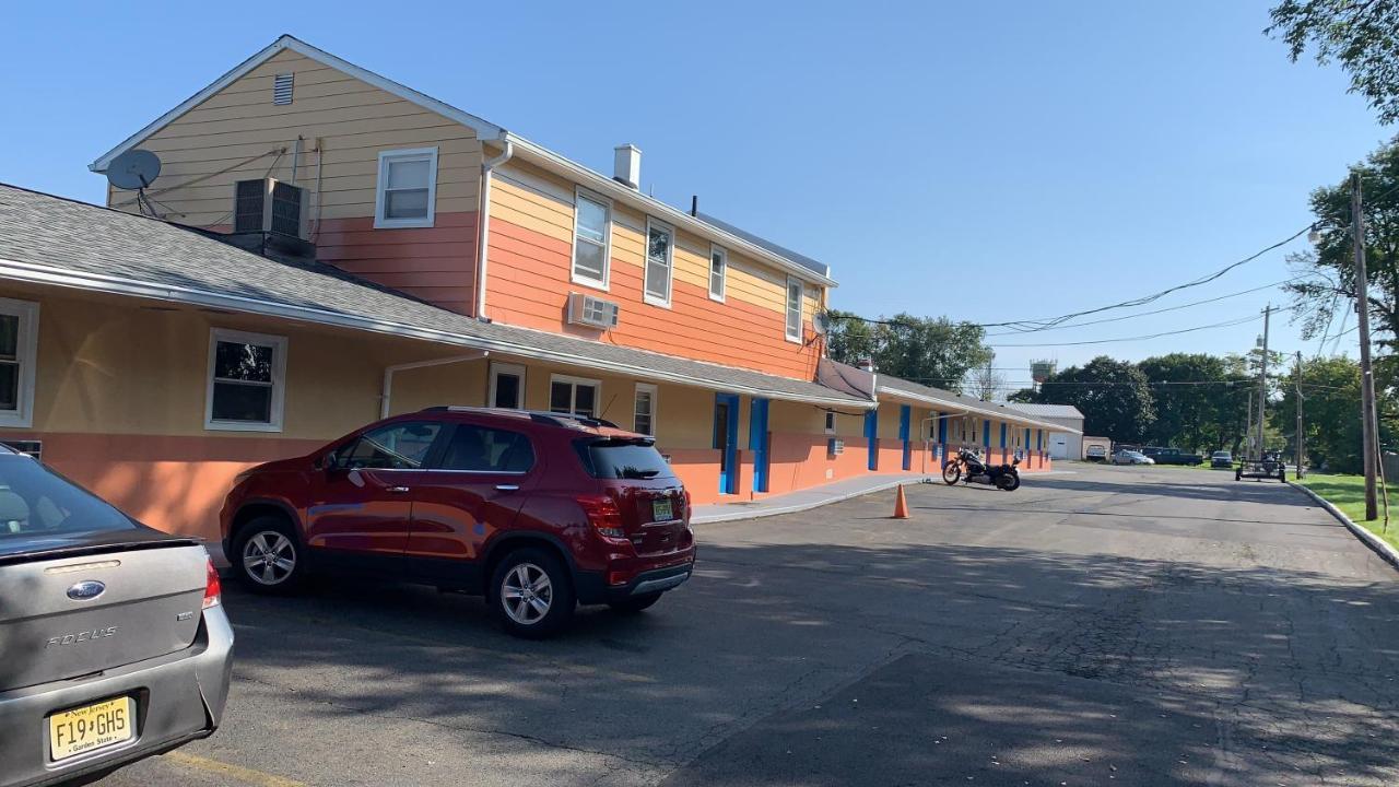 Scottish Inns Wrightstown Exterior photo