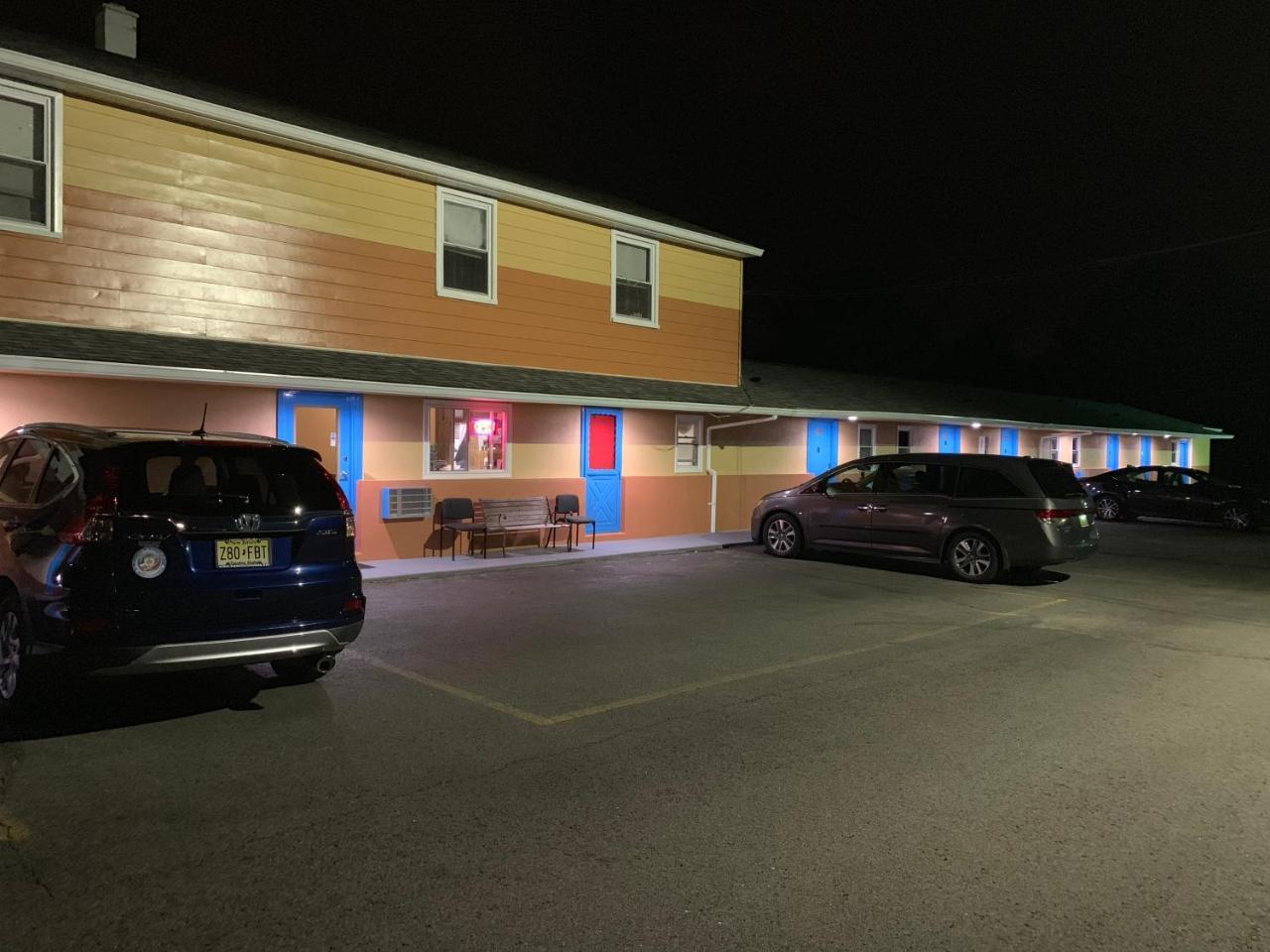 Scottish Inns Wrightstown Exterior photo