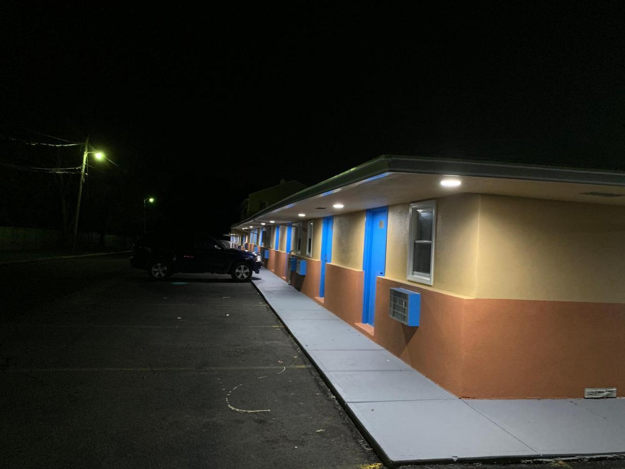 Scottish Inns Wrightstown Exterior photo